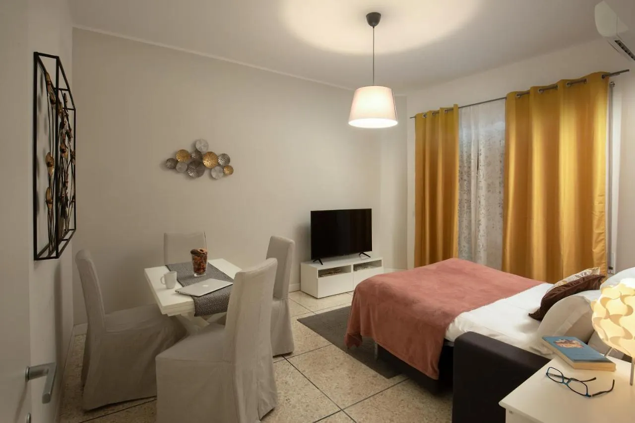 Apartment Vatican 84 Rome